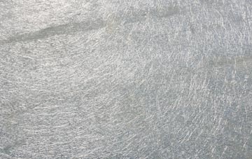 The Fox laminate fibreglass or shingles?